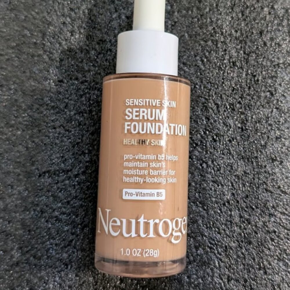 Neutrogena Serum Foundation in "Medium 02"